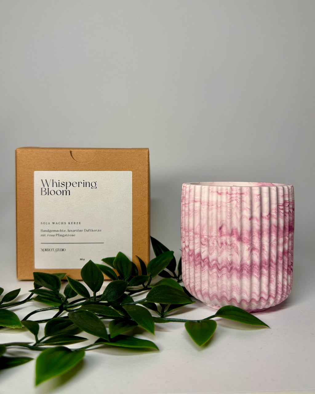 Whispering Bloom Duftkerze