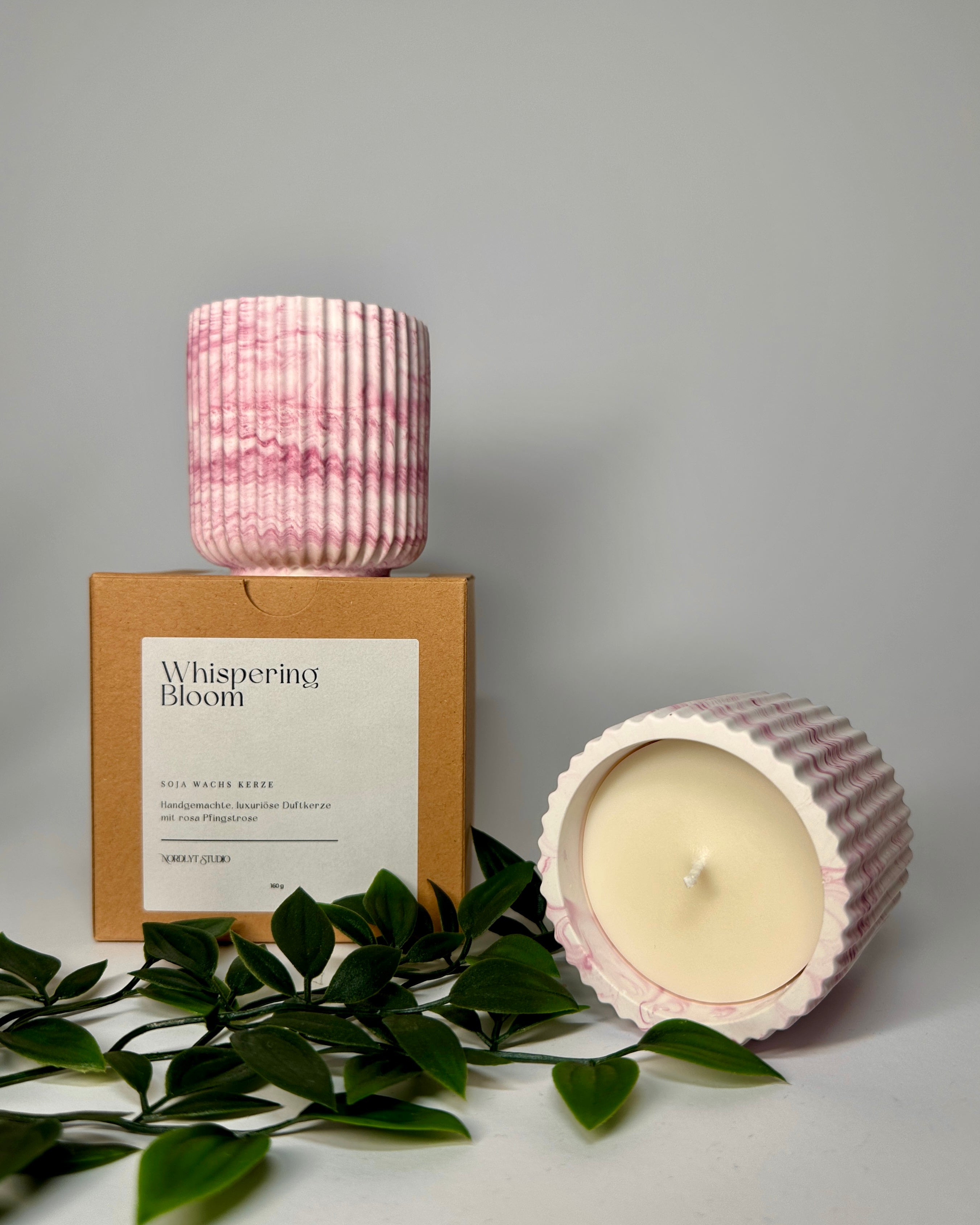 Whispering Bloom Duftkerze