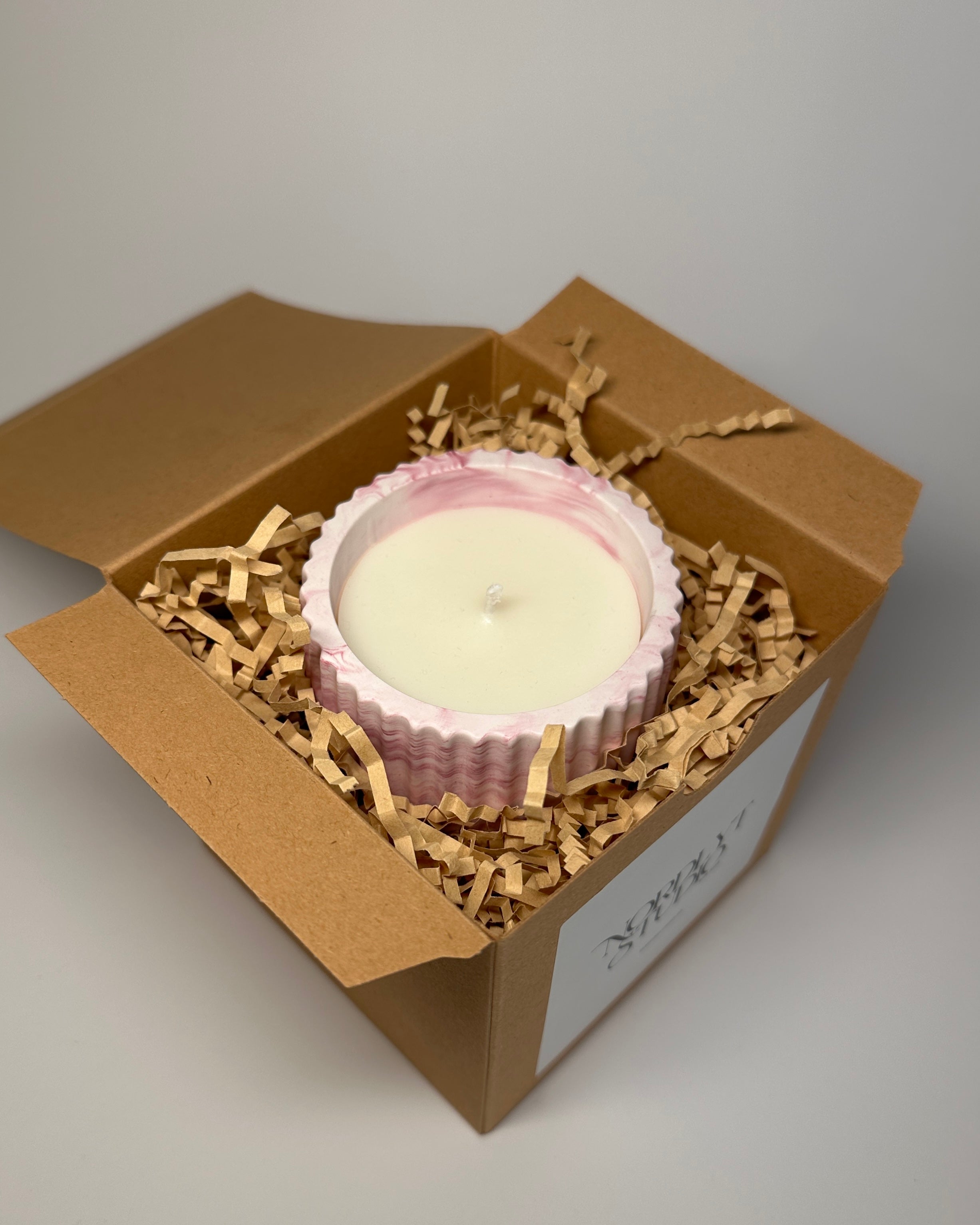 Whispering Bloom Duftkerze