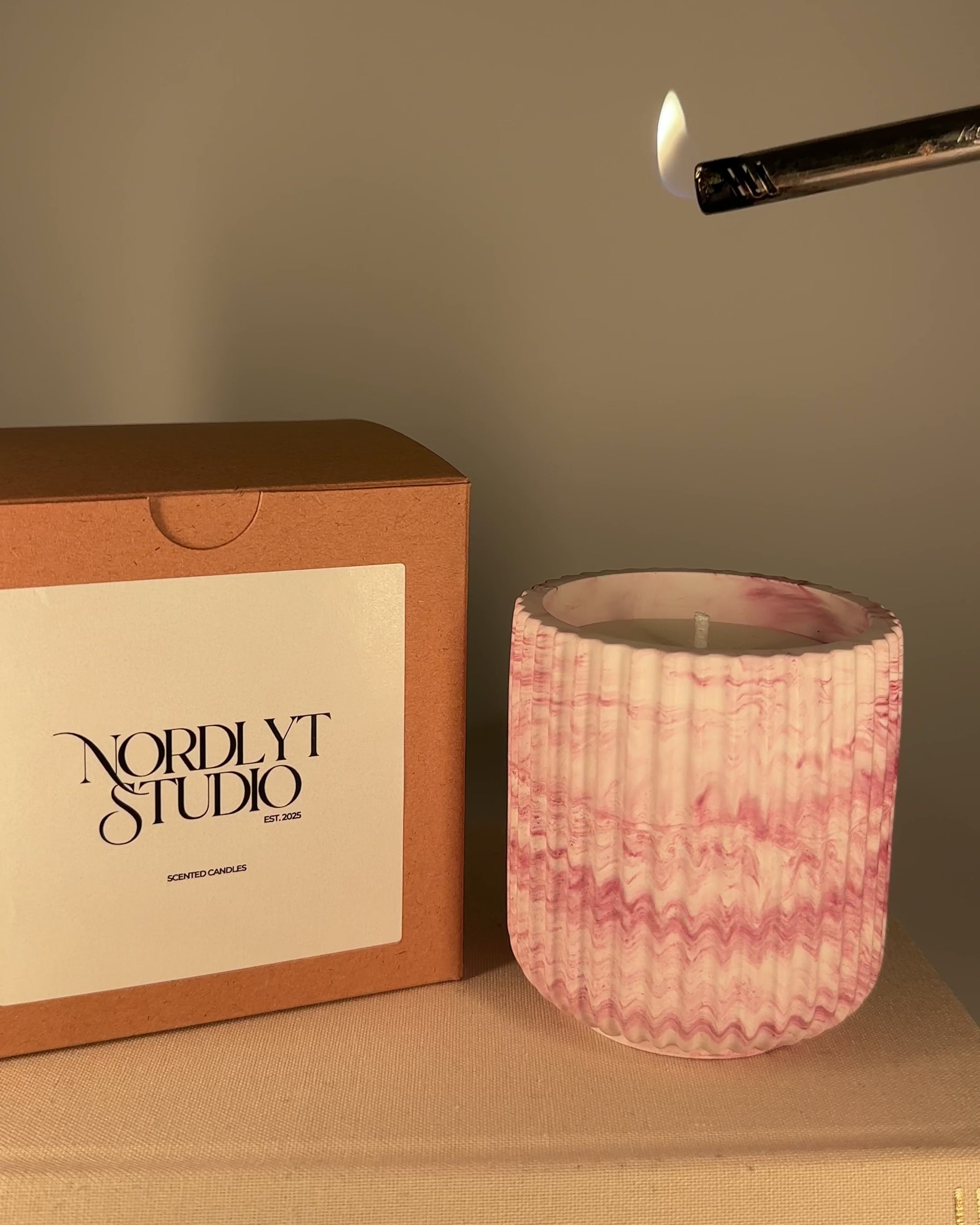 Whispering Bloom Duftkerze